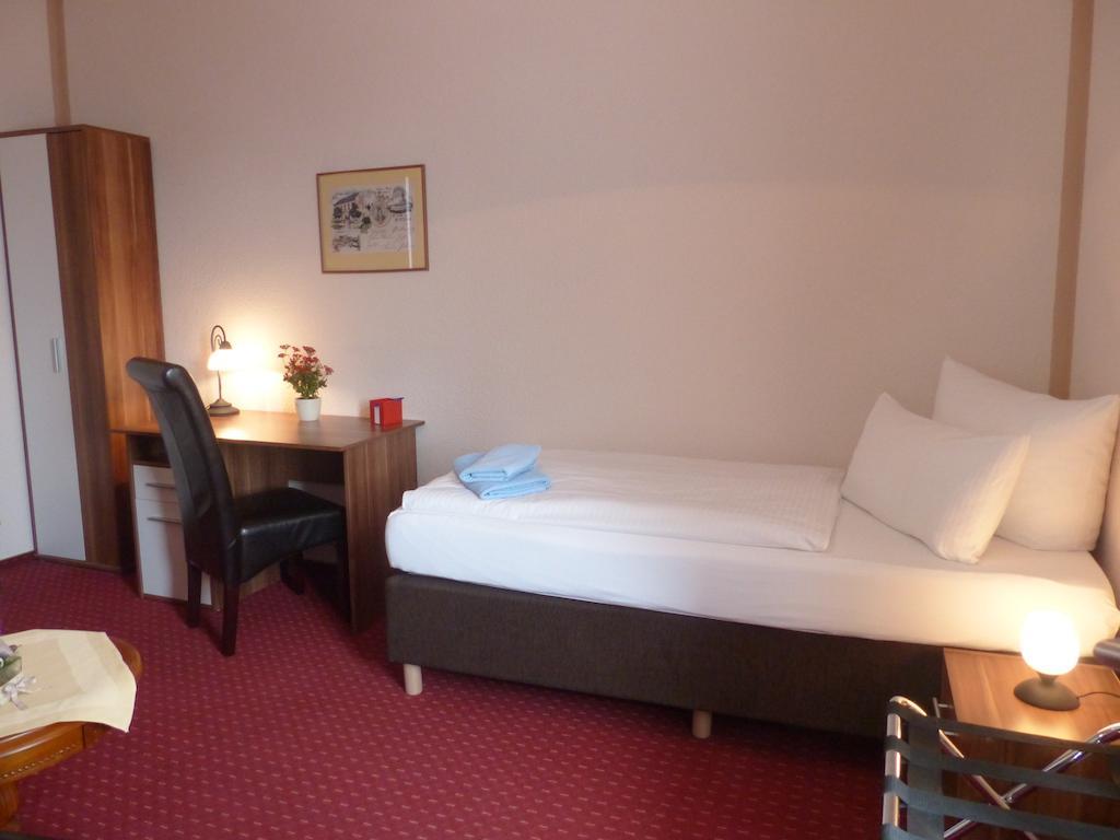 Hotel Friedchen Mit Eigener Fleischerei Artern Pokoj fotografie