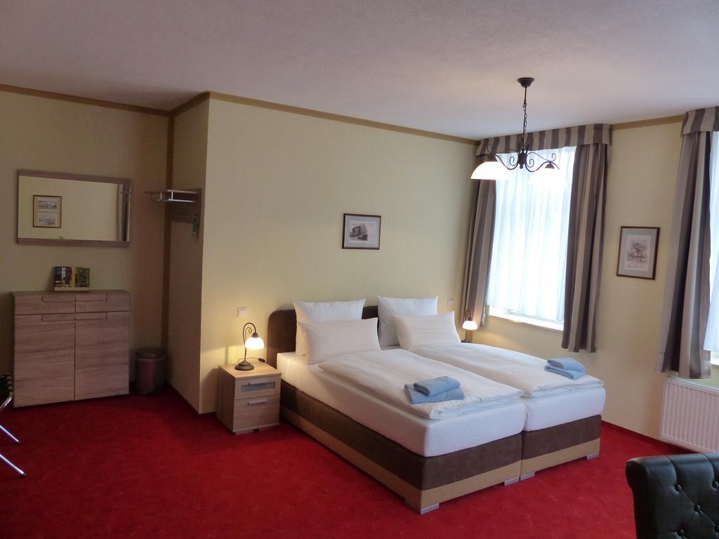 Hotel Friedchen Mit Eigener Fleischerei Artern Exteriér fotografie