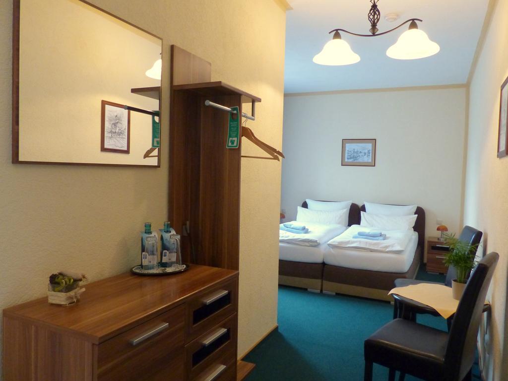 Hotel Friedchen Mit Eigener Fleischerei Artern Exteriér fotografie